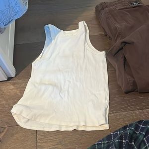 White tank top/crop